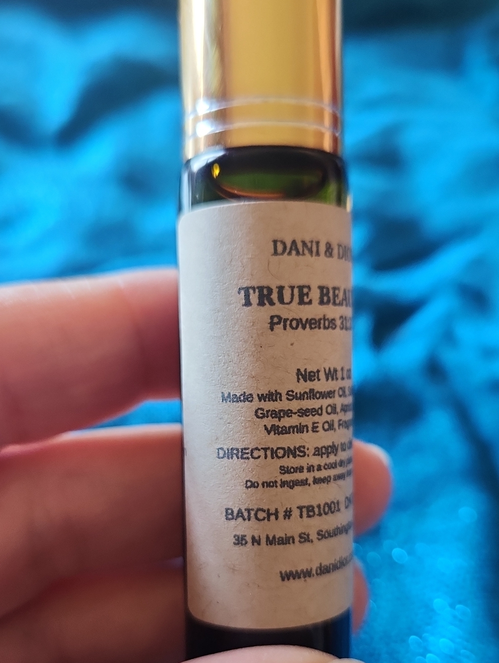Dani & Dior True Beauty Roll-on Oil - Picture 4 of 5